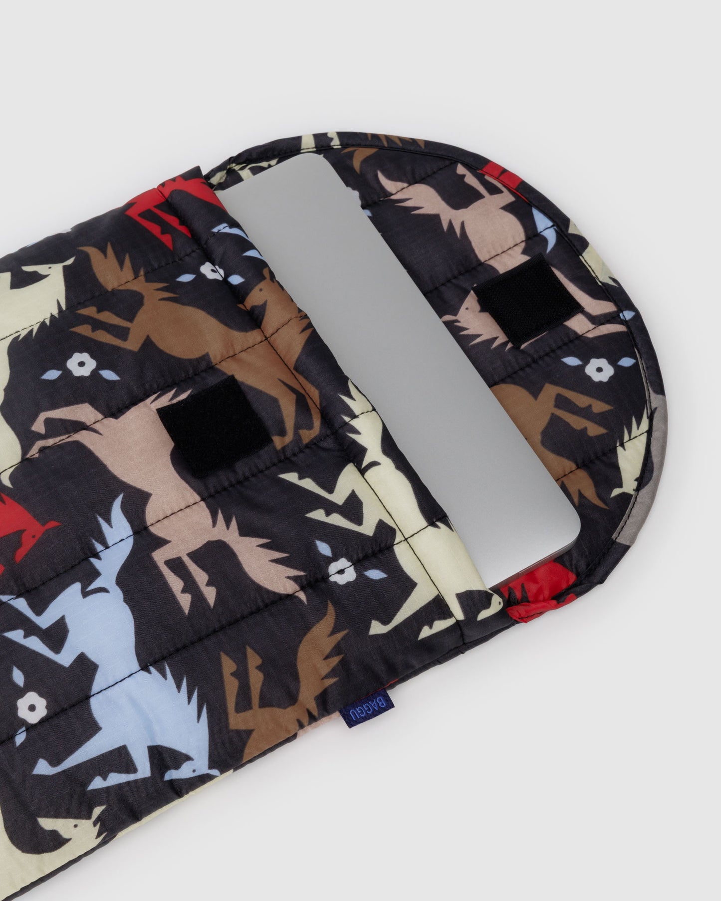 Puffy Laptop Sleeve 13"/14" - Horse Cut-Outs